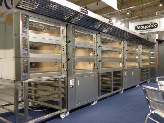 PASTRY OVENS TO SHOPS