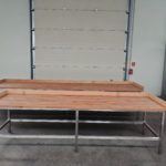 Stoły nierdzewne z blatami bukowymi